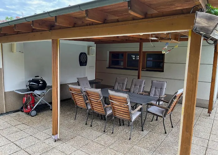 VILA ARCA, bazén, tenis Břeclav - vstup do Lednicko-valtického areálu UNESCO * Břeclav