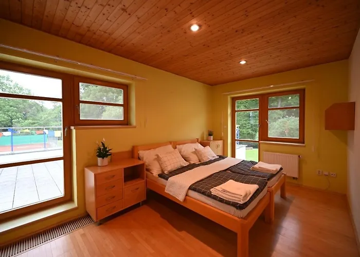 VILA ARCA, bazén, tenis Břeclav - vstup do Lednicko-valtického areálu UNESCO *