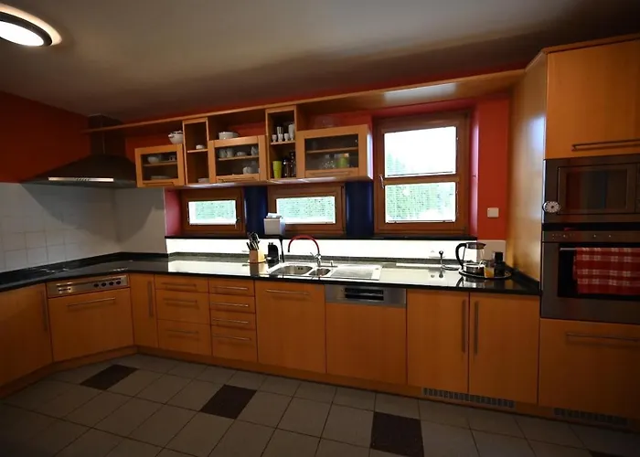 VILA ARCA, bazén, tenis Břeclav - vstup do Lednicko-valtického areálu UNESCO * Břeclav