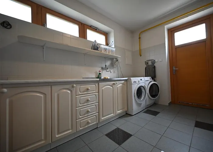 VILA ARCA, bazén, tenis Břeclav - vstup do Lednicko-valtického areálu UNESCO Villa